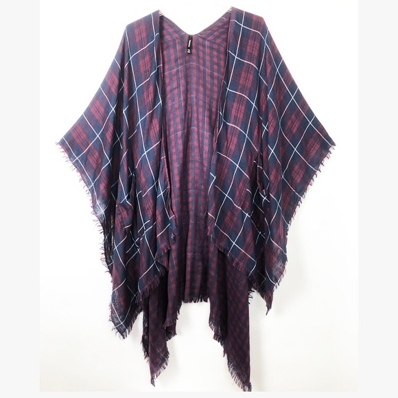 torrid Sweaters - TORRID Size one size Plaid Frayed Hem Shawl